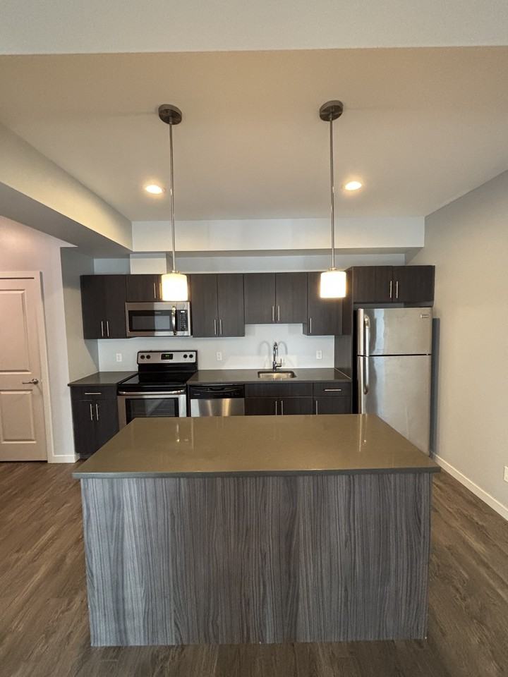 226 Grassie Blvd - Photo 3 of 21