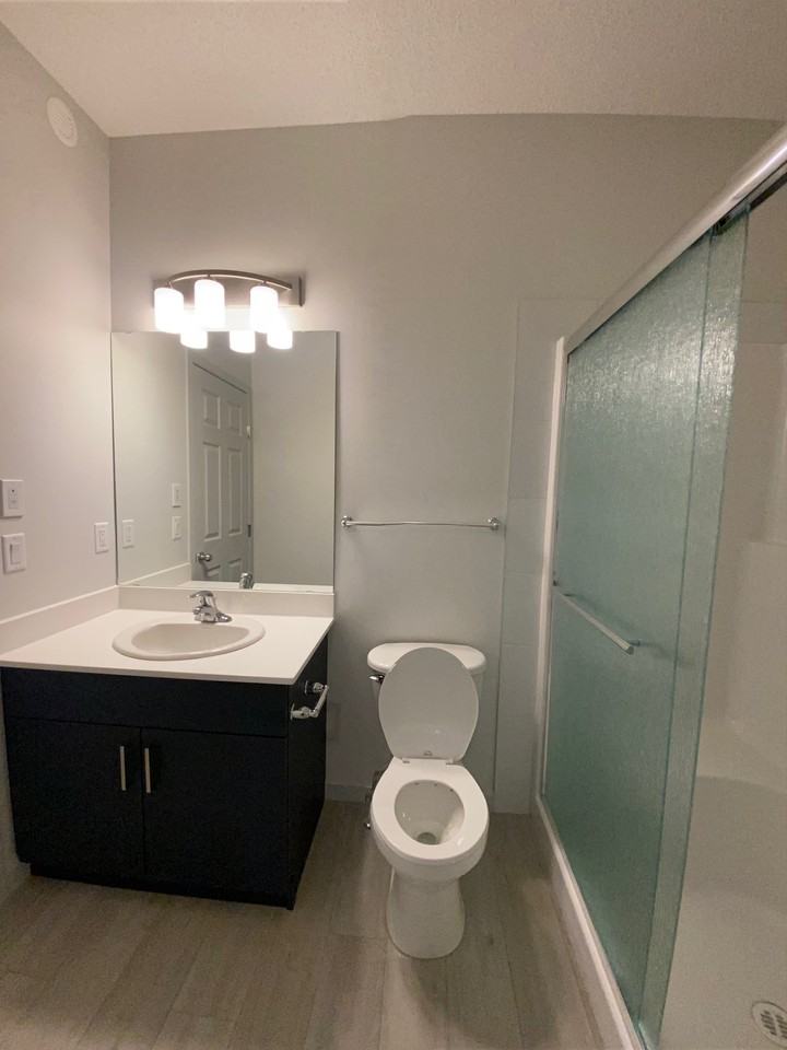 2423 194 ST NW - Photo 4 of 32