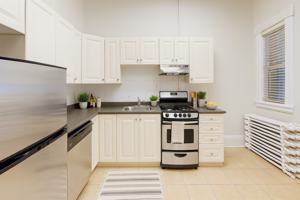 featured image of 146 Maclaren St