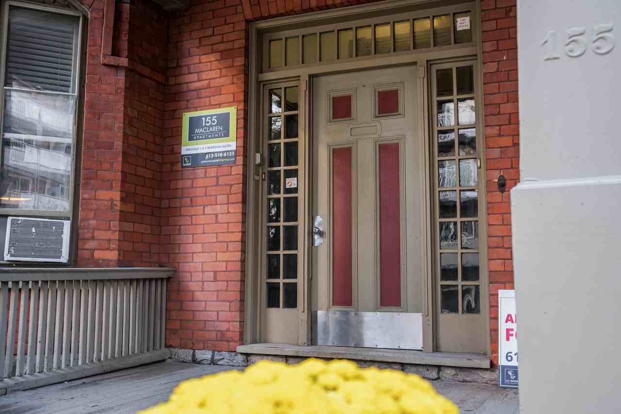 Elgin Street Apartments - Photo 6 of 35