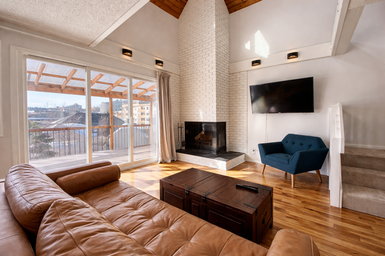 66 6 St Ne - Photo 2 of 30