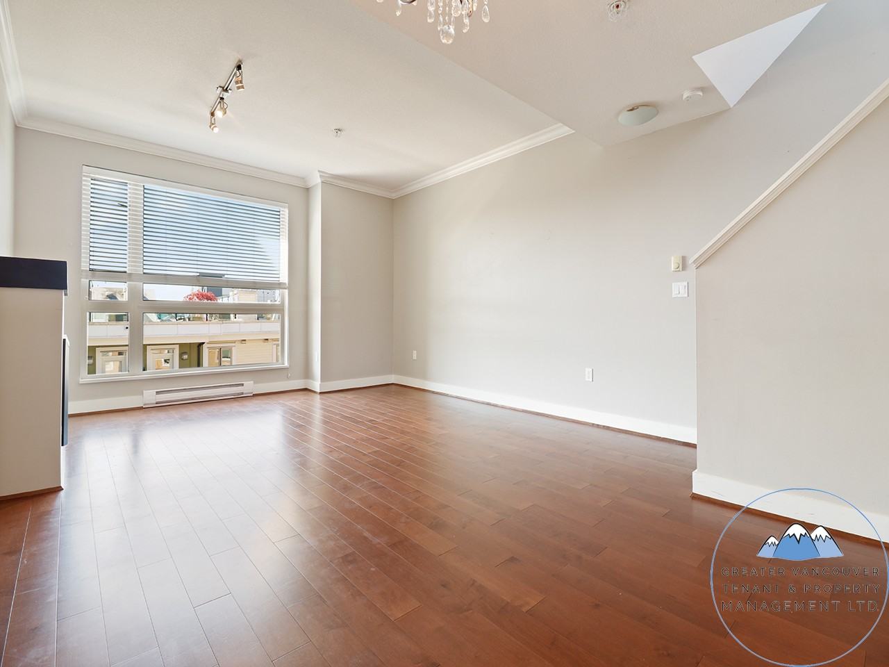 728 14th St W - Photo 5 of 28