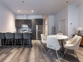2660 Jarry - Photo 1 of 1
