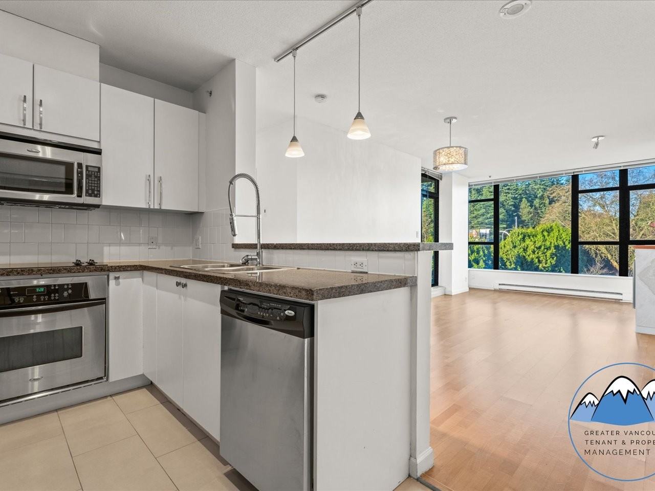 11 East Royal Ave - Photo 7 of 29