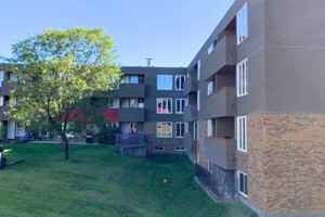 featured image of 450 Ross Haven Dr