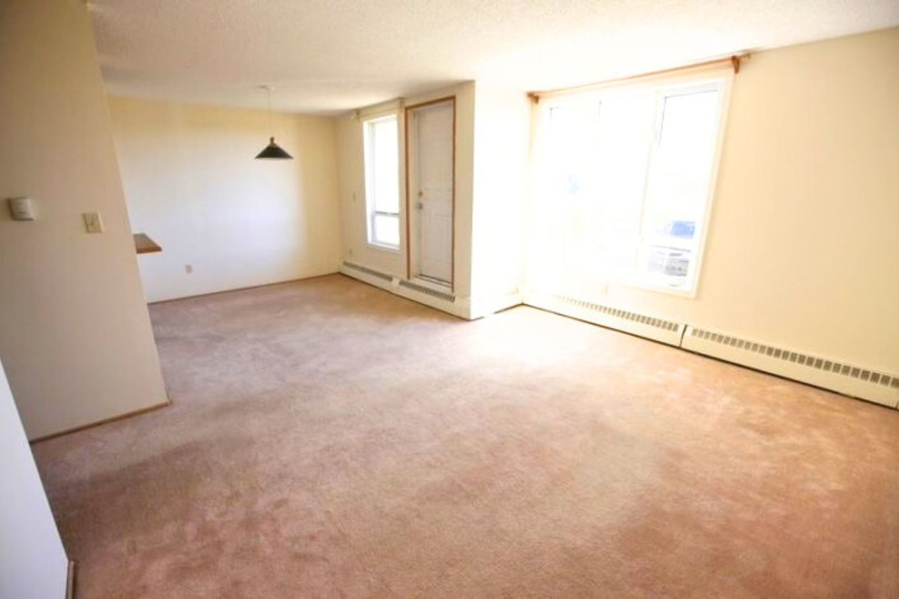 Marsh Manor Apartments - Photo 5 of 8