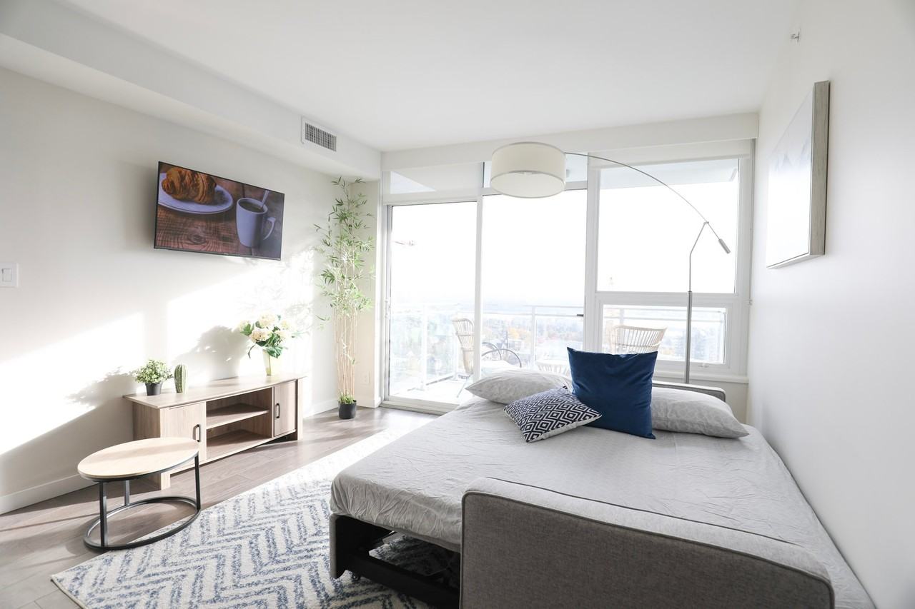 125 14th St E - Photo 7 of 34