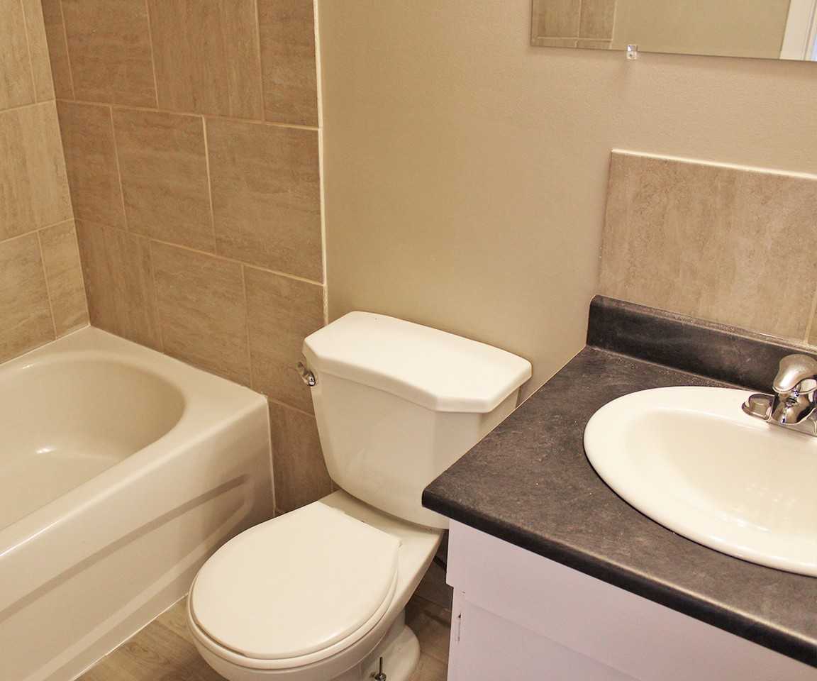 Cascade Manor - Photo 6 of 7