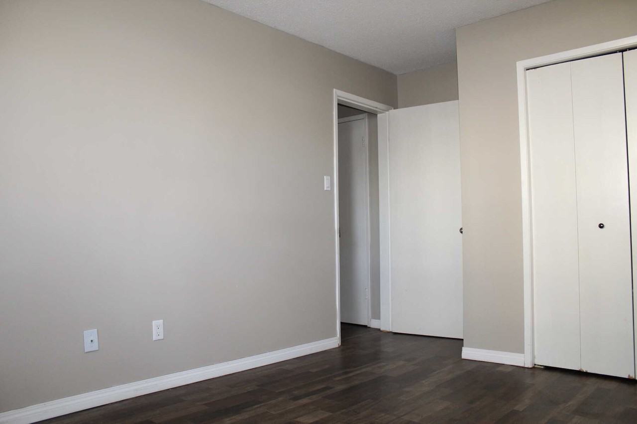 MACK Apartments - Photo 6 of 8