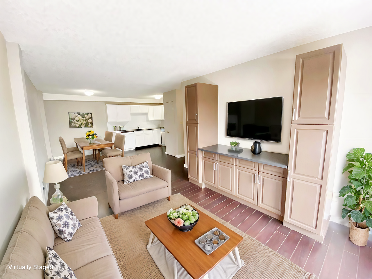 Amantea Tower - Photo 2 of 17