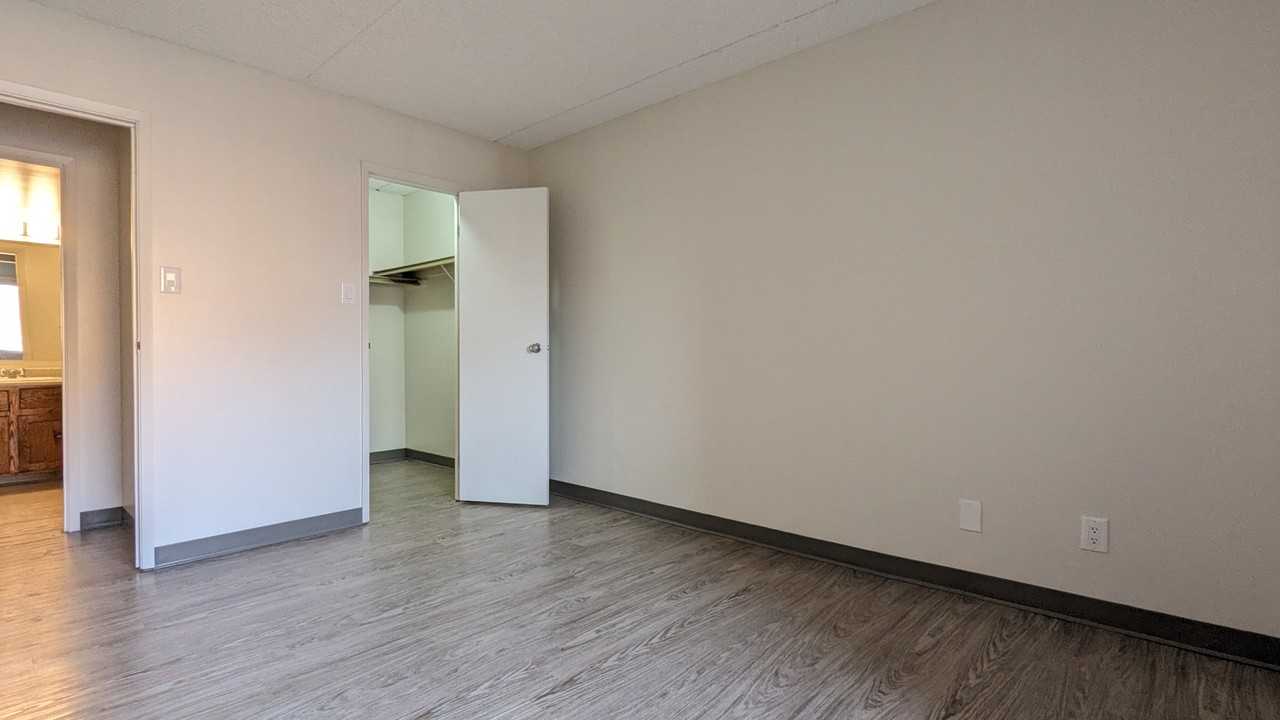 Mainstreet Fairmont Village - Photo 5 of 11