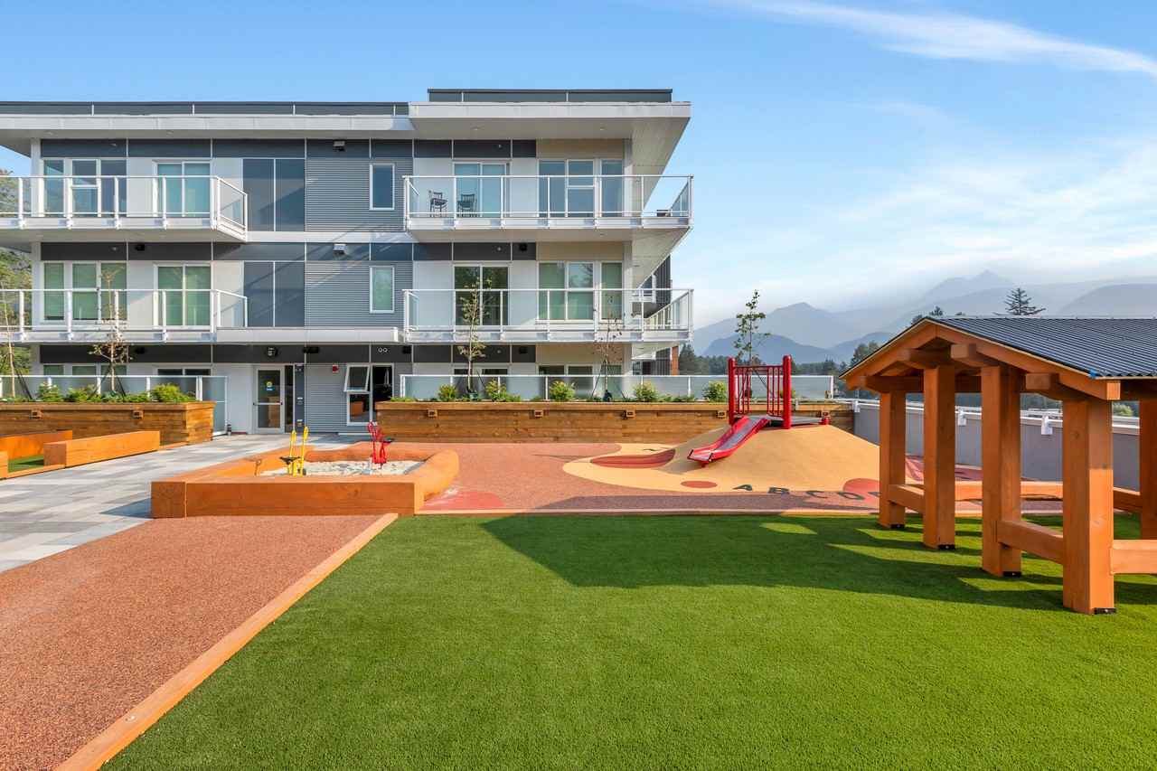 Venture - 1111 Pioneer Way - Photo 6 of 50