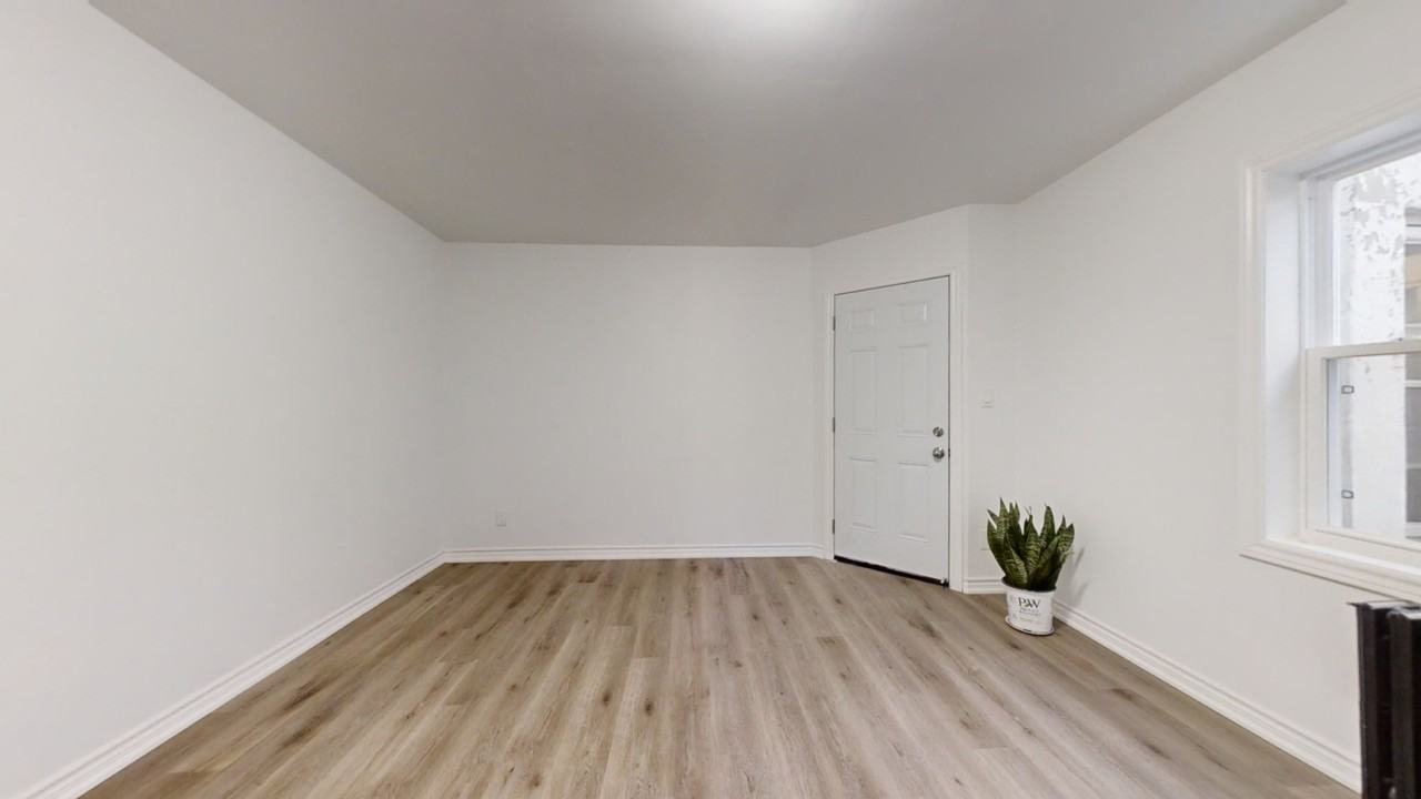 1906 Avenue Road - Photo 6 of 7