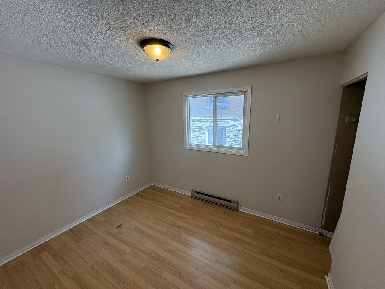 63 Nelson Street - Photo 7 of 10