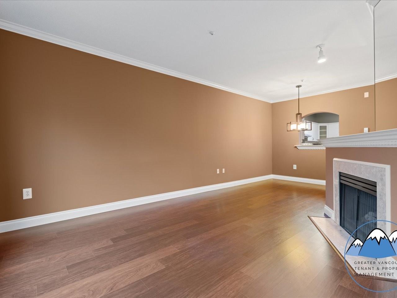 2985 Princess Cres - Photo 5 of 31