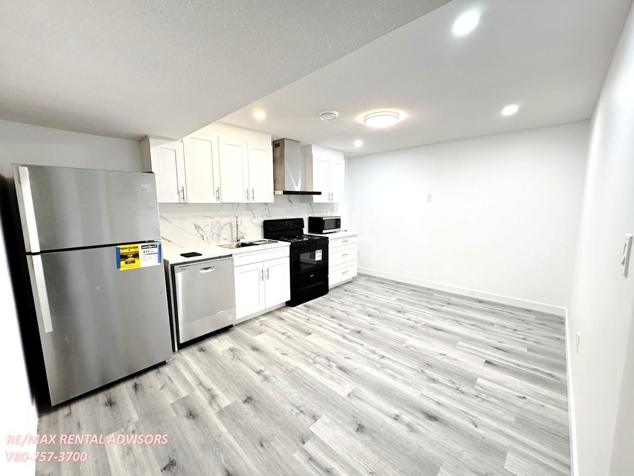 1002 Daniels Loop Sw - Photo 4 of 16