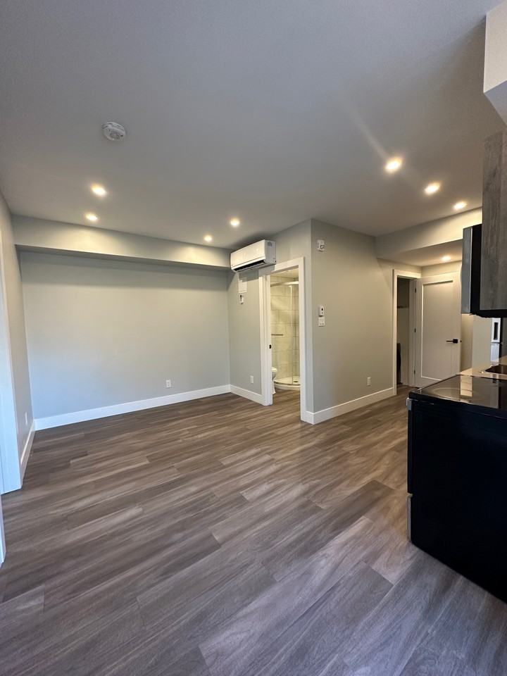 144 Renfrew Ave. - Photo 6 of 19