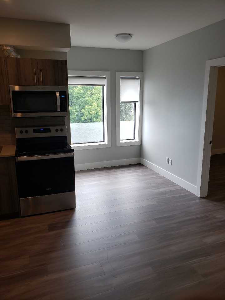 144 Renfrew Ave. - Photo 7 of 19