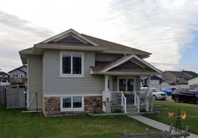 featured image of 135 Redwood Blvd