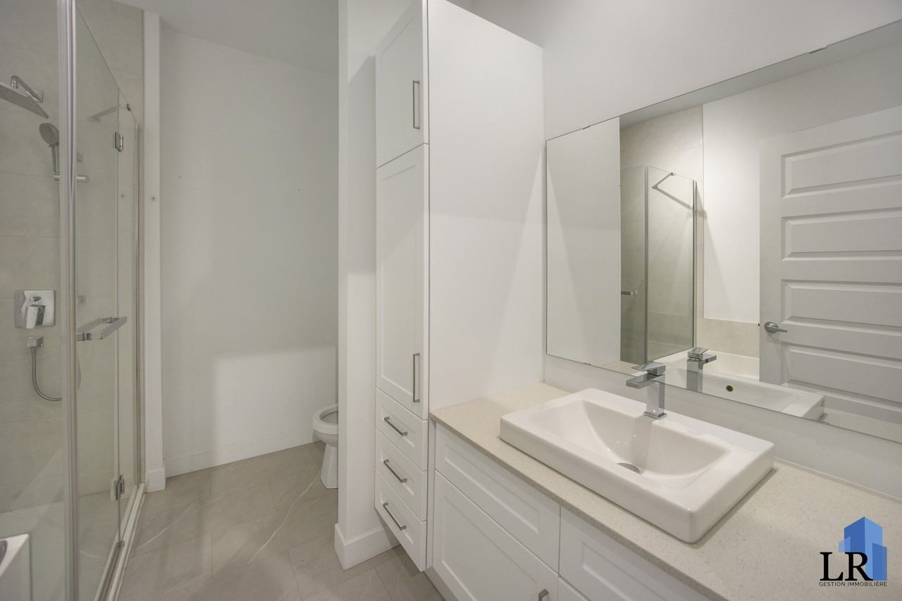 675 Boul Du Plateau - Photo 6 of 11