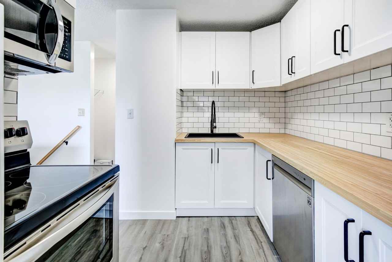 414-M 60th Avenue NE - Photo 7 of 21