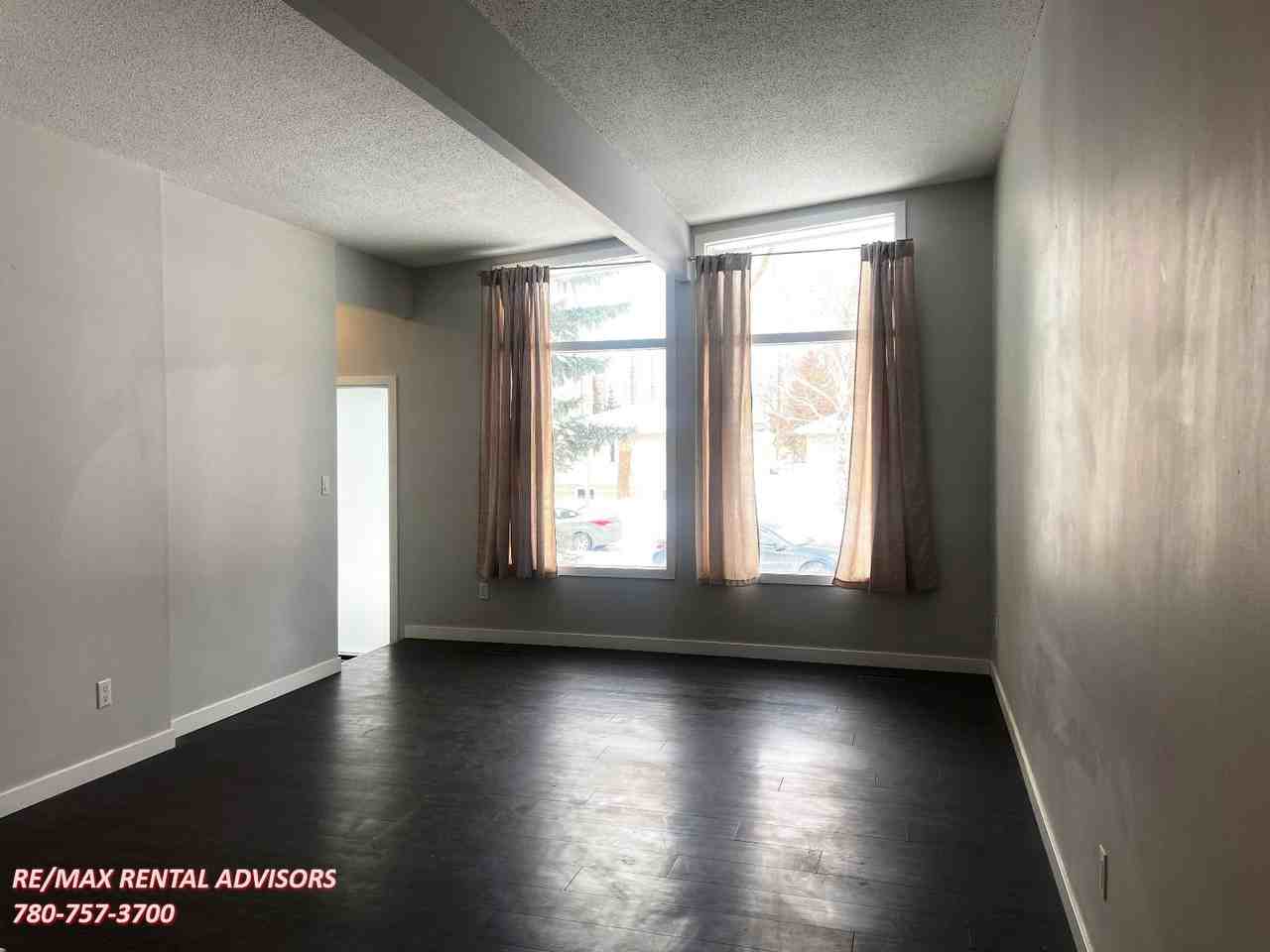 UPPER 8125 83 Avenue Northwest - Photo 6 of 16