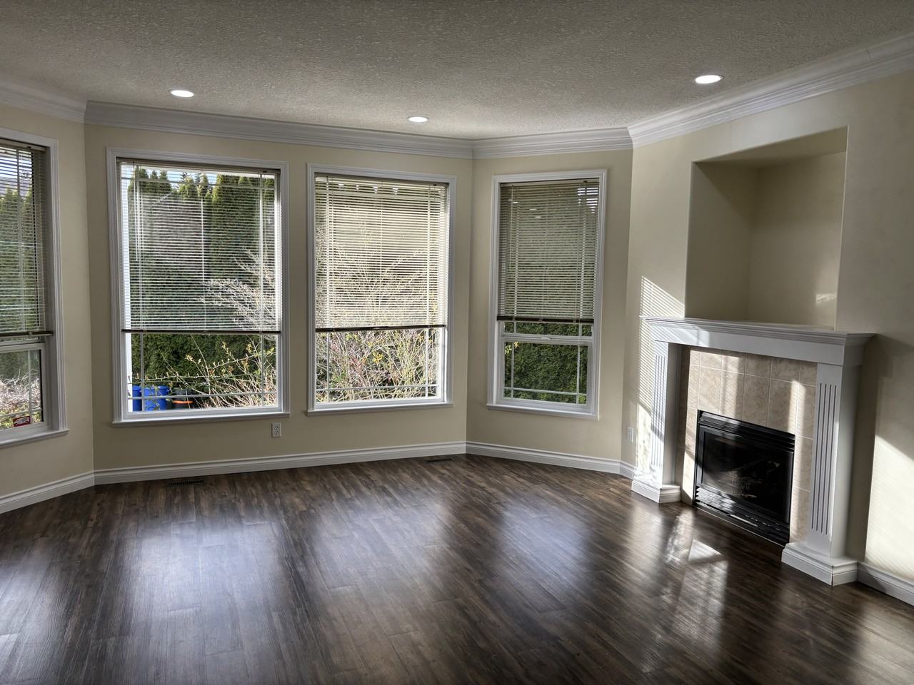 8144 Topper Street - Photo 5 of 33