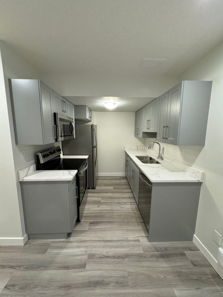 251 Prasad Manor - Photo 5 of 10