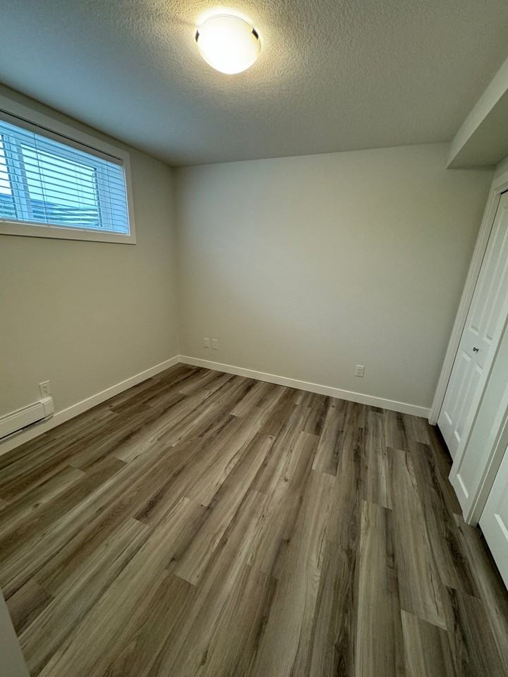 251 Prasad Manor - Photo 7 of 10