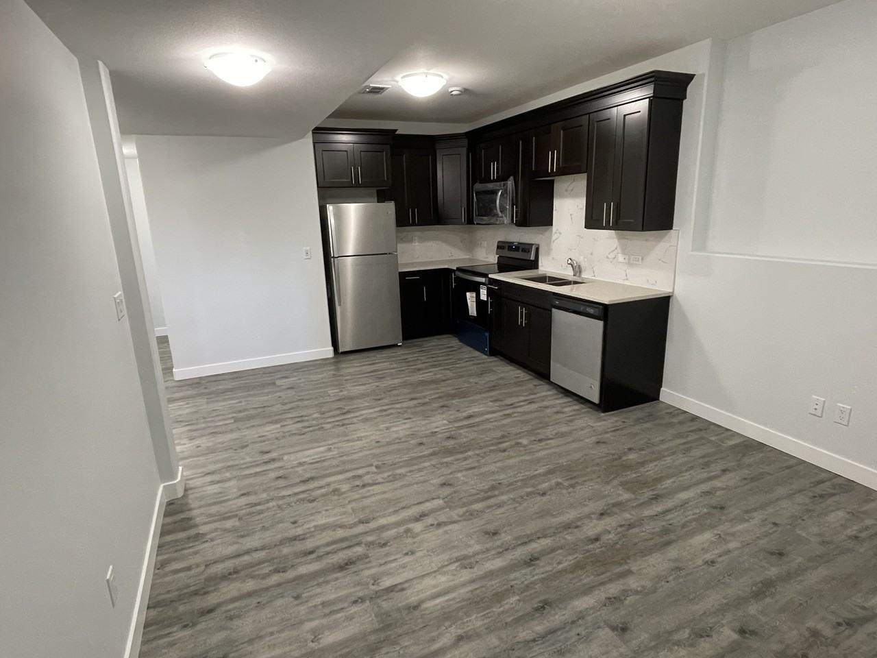 2 Bedroom | 1 Bathroom | Lower Unit 728 Feheregyhazi Blvd - Photo 3 of 16