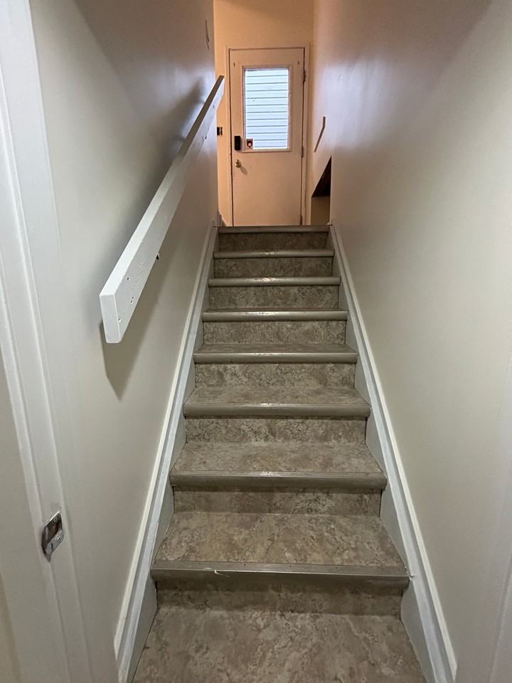 3 Bedroom | 1 Bathroom | Lower Unit 1536 Avenue G North - Photo 2 of 17
