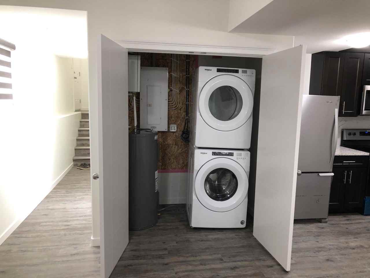 2 Bedroom | 1 Bathroom | Lower Unit 231 McArthur Crescent - Photo 2 of 18