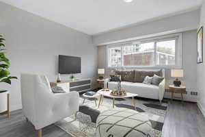 featured image of 328 Saskatchewan Cres E