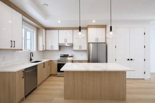 540 10 Ave Ne - Photo 1 of 1