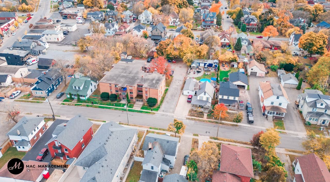 5964 Barker St. - Photo 4 of 37