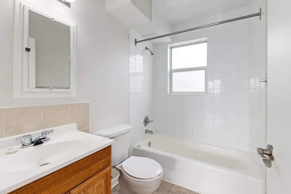 Scenic Court - Photo 6 of 9