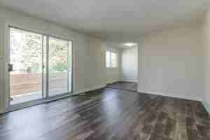 featured image of 8 Greenbrook Cres E