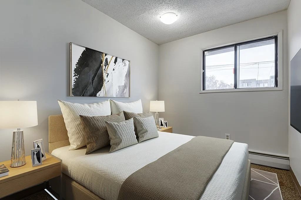 Mosaic Manor - Photo 3 of 23