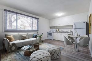 featured image of 1602 Victoria Ave