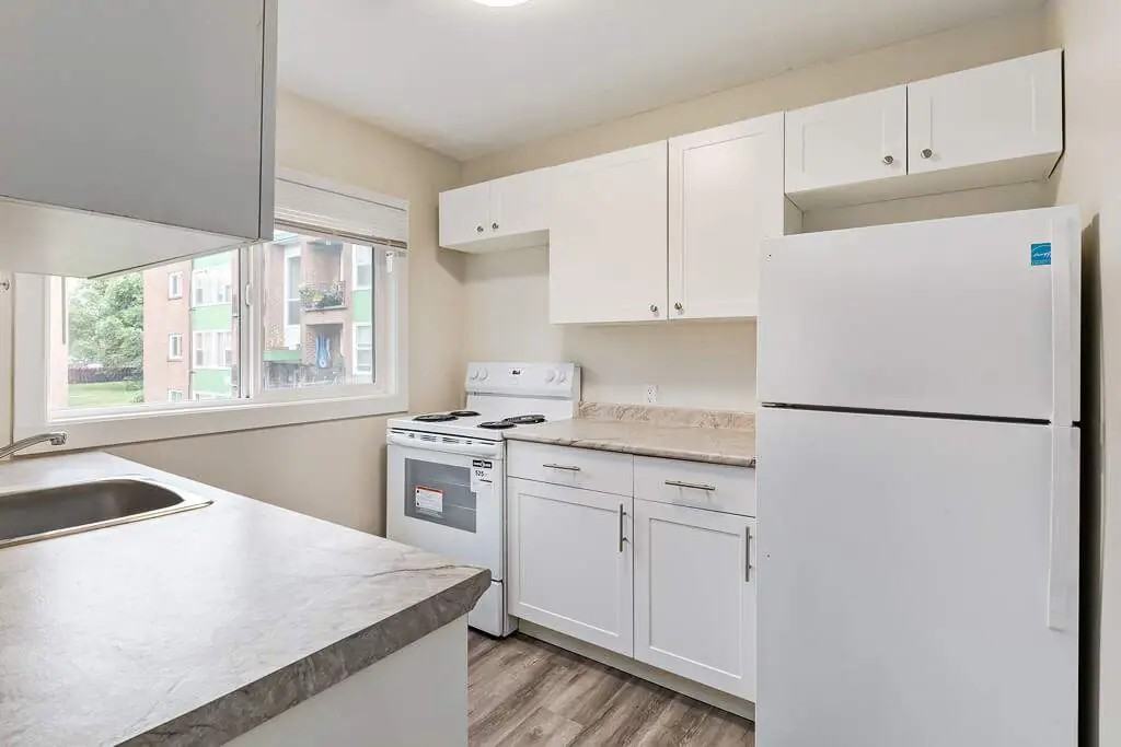 Main Street Villa - Photo 5 of 26