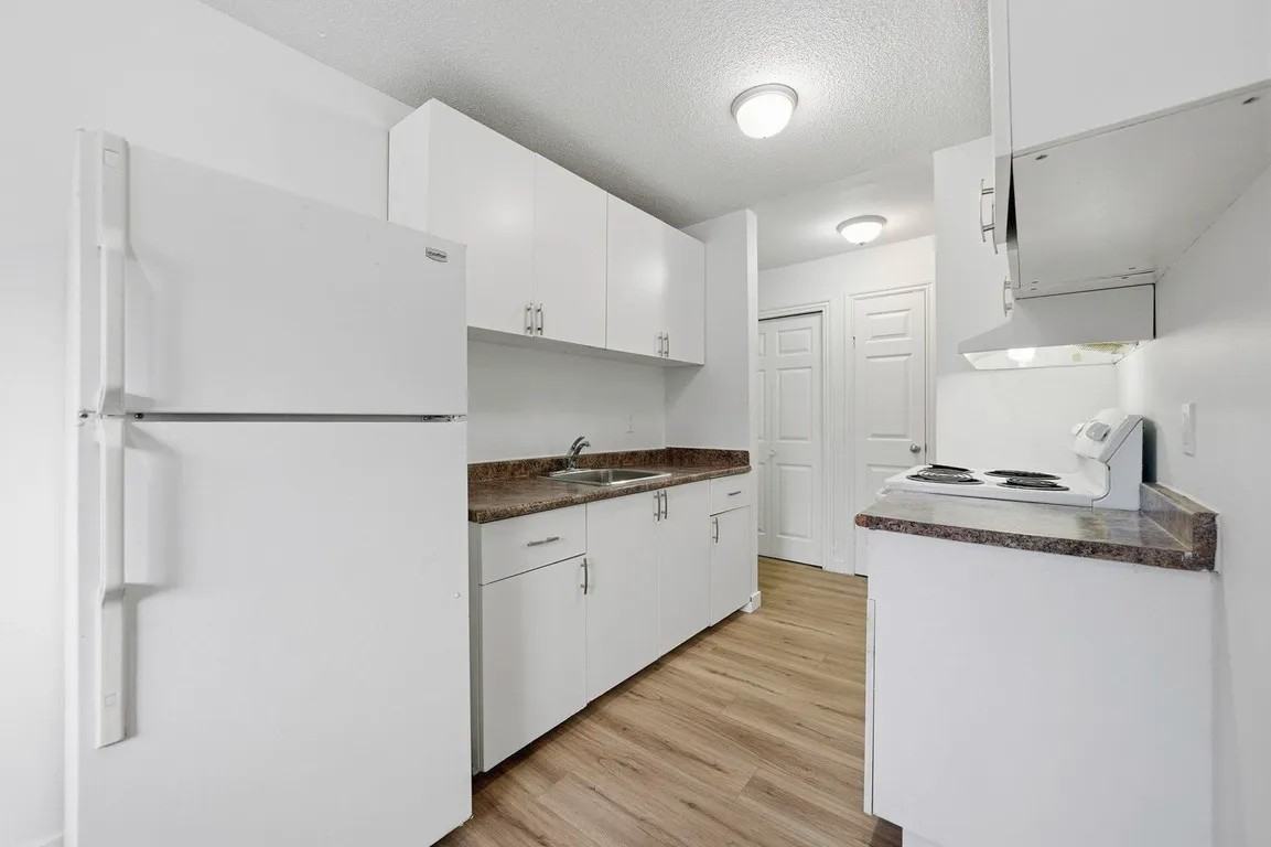 Westbrook Apartments - Photo 6 of 37