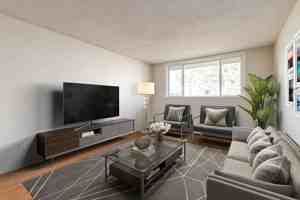 featured image of 1027 3 Ave E