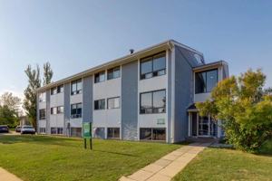 featured image of 1039 3 Ave E