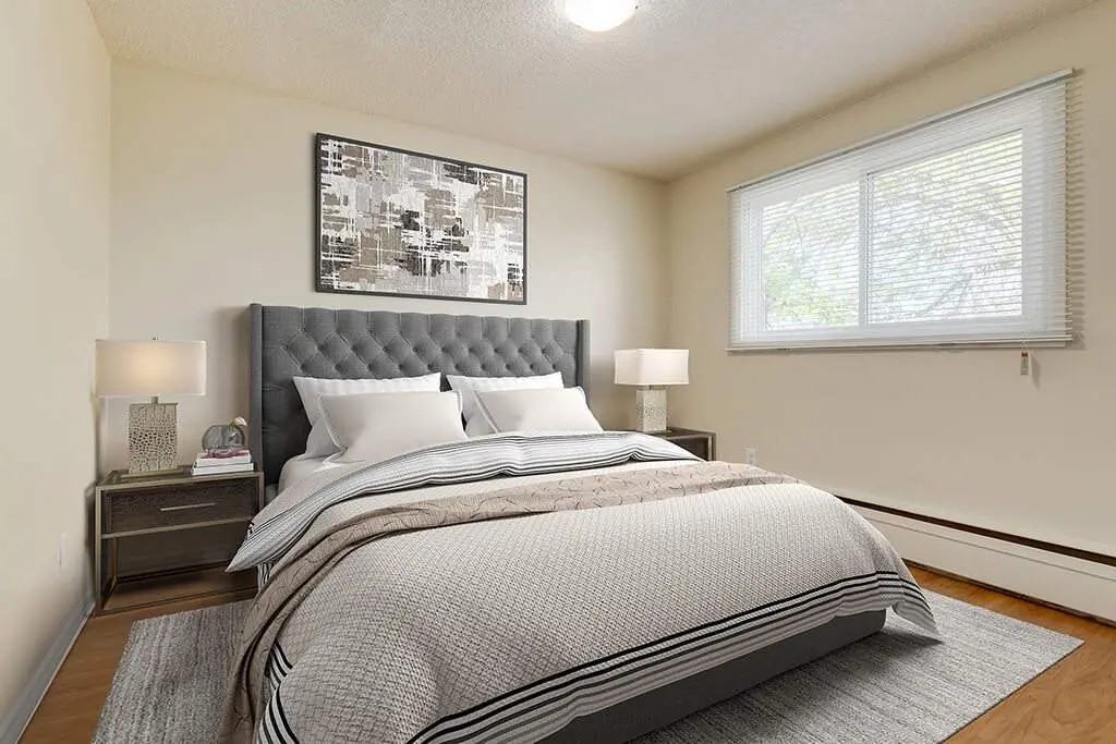 Steven Manor - Photo 2 of 36