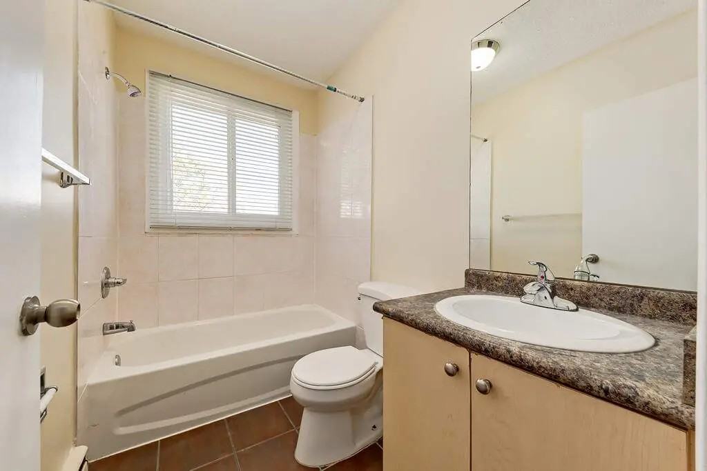 Steven Manor - Photo 5 of 36