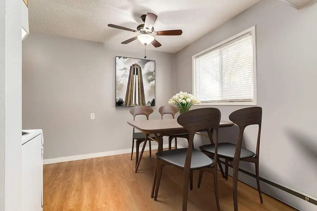 Michael Manor - Photo 6 of 13