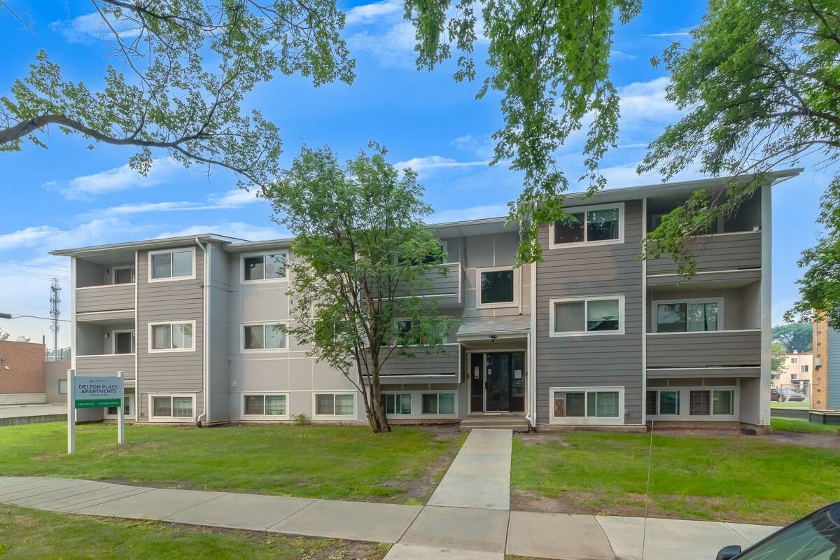 Delton Place - Photo 3 of 46