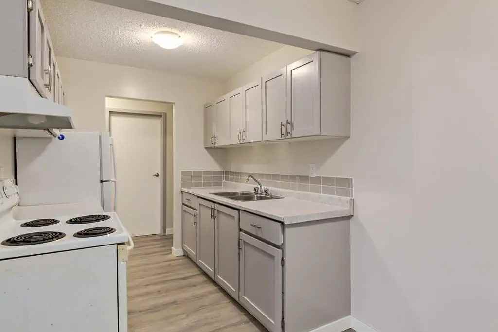 Jason Apartments - Photo 3 of 21