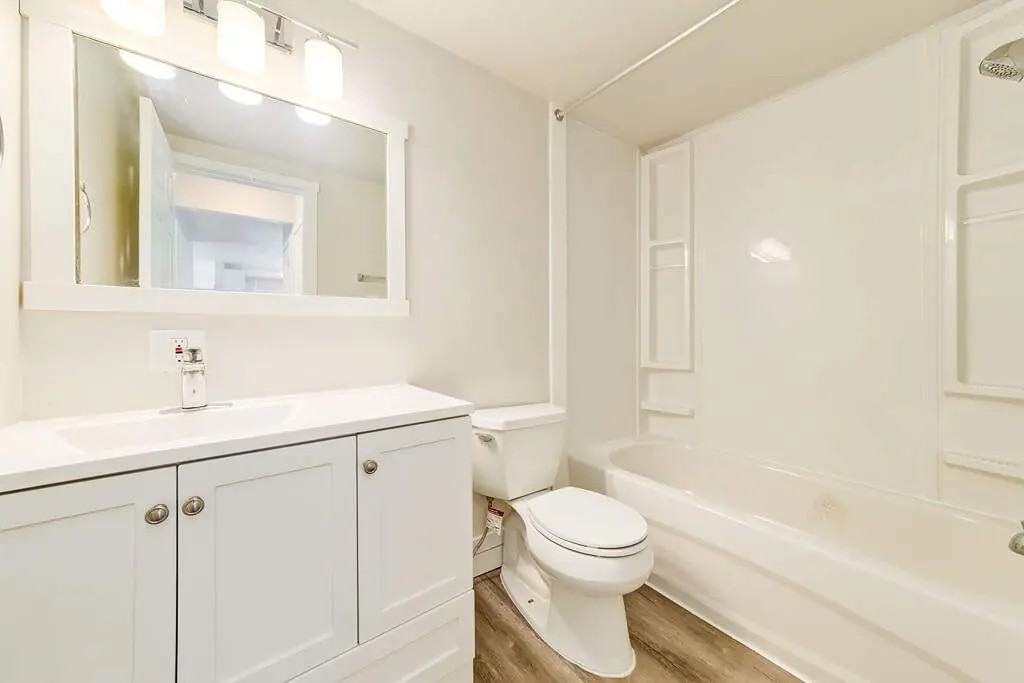 Royal Oak - Photo 5 of 22