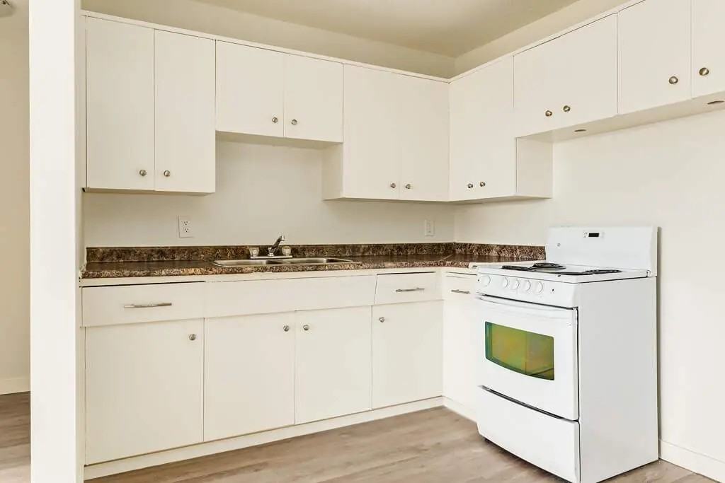 Royal Oak - Photo 6 of 22